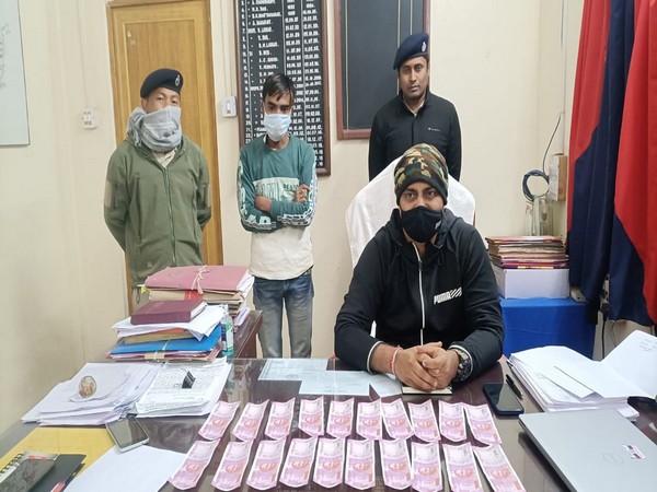 Government employee held with fake currency notes (Photo/ANI)