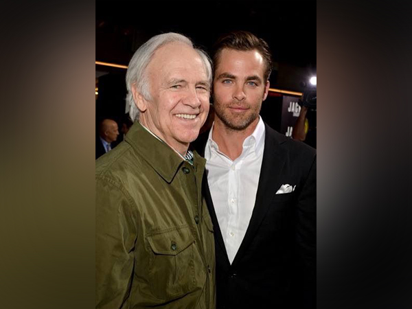 Chris Pine and Robert Pine (Source: Twitter)
