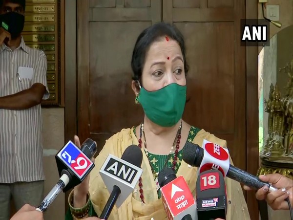 Mumbai Mayor Kishori Pednekar speaking to reporters in Mumbai on Friday. [Photo/ANI]