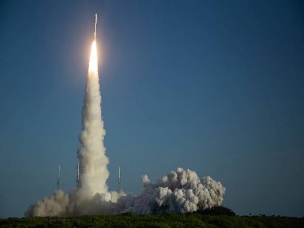 A United Launch Alliance Atlas V rocket with NASA's Mars 2020 Perseverance rover onboard launches from Space Launch Complex 41, Thursday, July 30, 2020 (Image courtesy: NASA/Joel Kowsky)