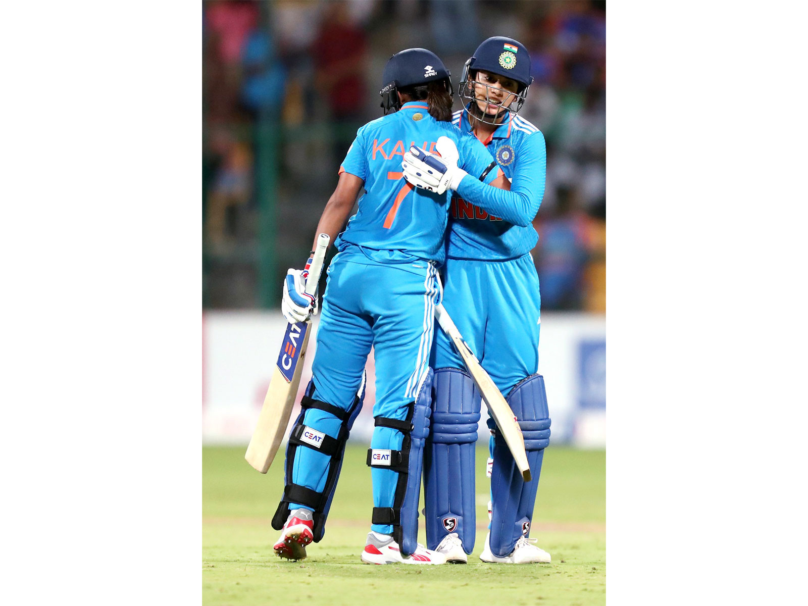 Harmanpreet Kaur and Smriti Mandhana (Photo: ANI)