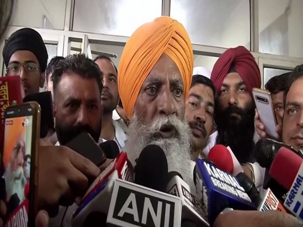 Haryana Bharatiya Kisan Union Chief Gurnam Singh Charuni speaking to reporters in Karnal on Saturday. [Photo/ANI]
