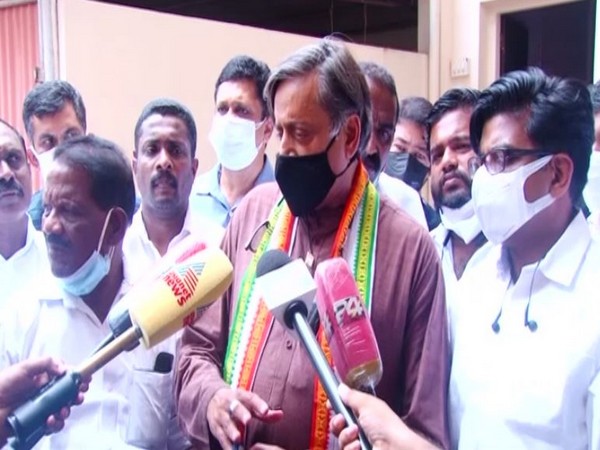 Congress leader Shashi Tharoor speaking to reporters in Muvattupuzha on Saturday. [Photo/ANI]