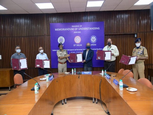 CRPF DG signing MoU with IIT Delhi, DRDO and JATC
