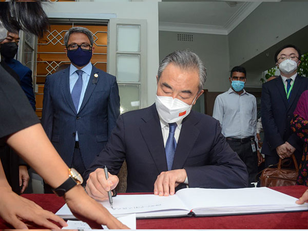 Four MoUs inked between China-Bangladesh (Photo: Twitter/@BDMOFA)