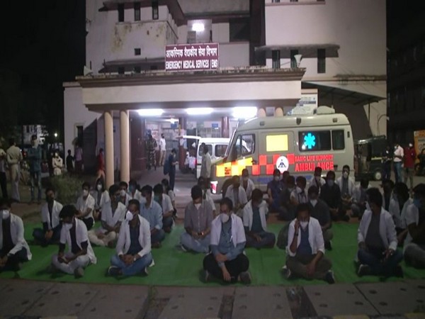 Resident doctors protest in Nagpur on Sunday night. [Photo/ANI]