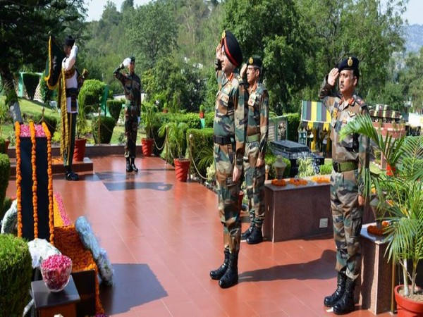 Northern Army Commander Lt Gen Ranbir Singh paging homage to martyrs at the war memorial on command raising day