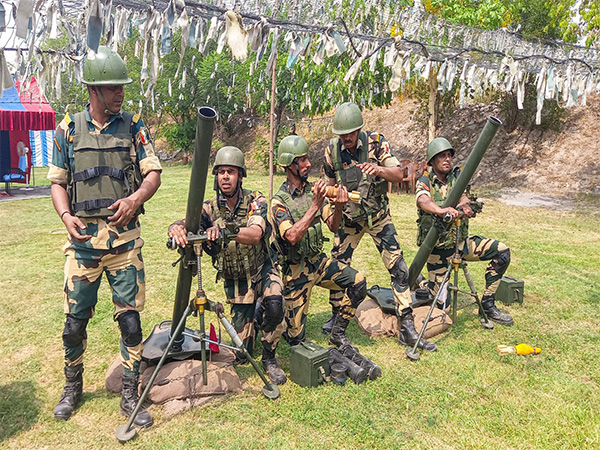 A file photo of BSF personnel at International border in Jammu (File Photo/ANI)