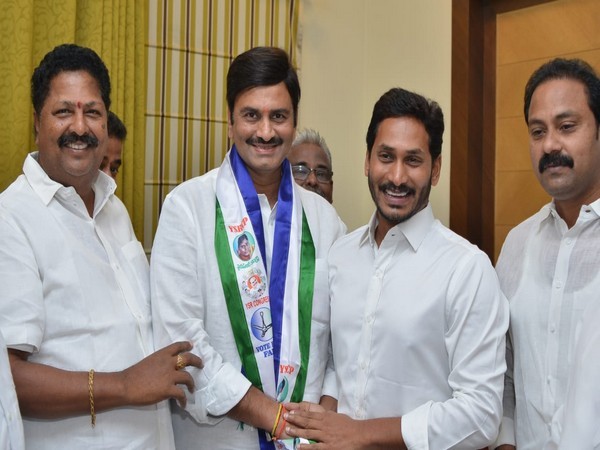 Raghurama Krishnamraju with YS Jaganmohan Reddy