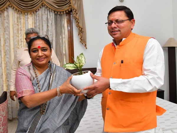 Uttarakhand Assembly Speaker Ritu Khanduri with Chief Minister Pushkar Singh Dhami on Tuesday (Photo/ANI)