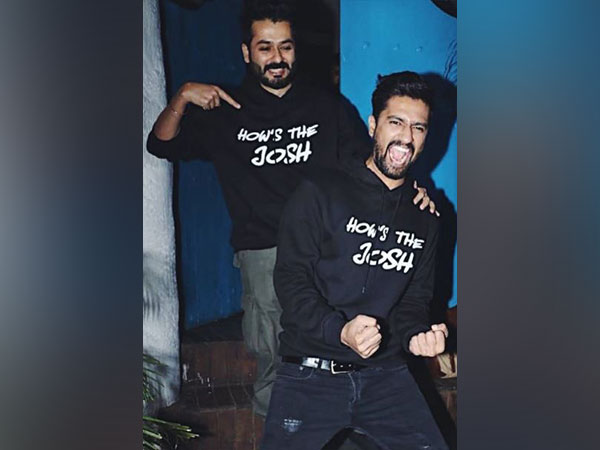 Vicky Kaushal with Aditya Dhar (Image source: Instagram)