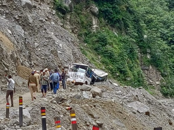 A boulder fell on a vehicle at Lambagad slide zone on Badrinath Highway [Photo/ANI]