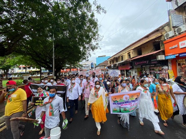 Goa Pradesh Congress Committee holds rally against price rise. 