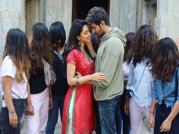 Kartik Aaryan and Kiara Advani (Image courtesy: Instagram)