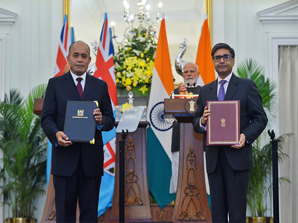 India-Fiji sign MoUs (Photo/ANI)