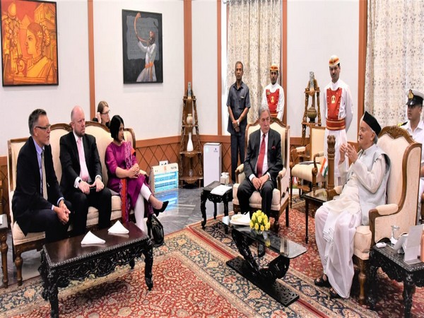 A New Zealand business delegation led by Deputy Prime Minister and Foreign Minister Winston Peters met Maharashtra Governor Bhagat Singh Koshyari