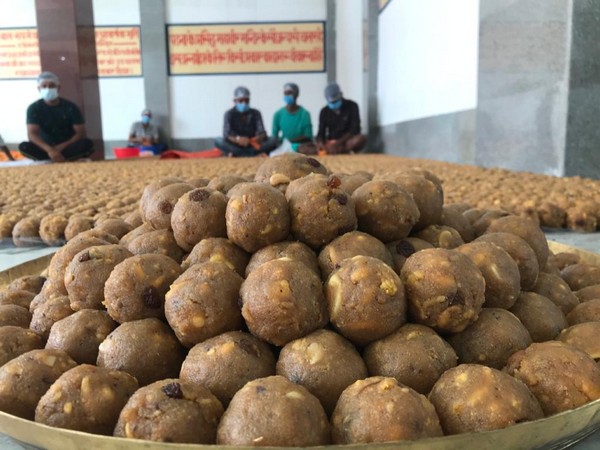 Patna's Mahavir Mandir Trust will distribute 'Raghupati Laddoos' on the occasion of bhoomi pujan in Ayodhya on August 5. (Photo/ANI)