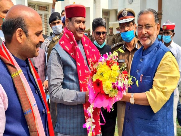 Lok Sabha Speaker Om Birla (centre) at Basti Mahotsava (Photo/ANI)