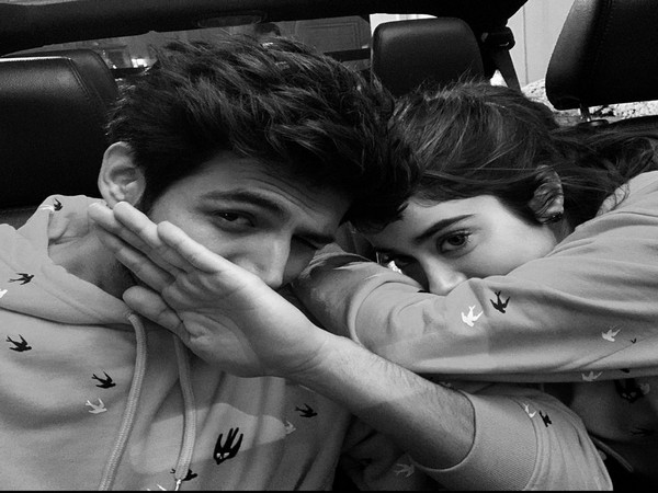 Kartik Aaryan and Janhvi Kapoor (Image courtesy: Instagram)