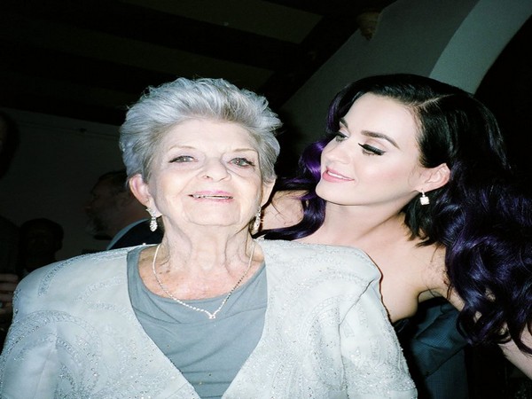 Katy Perry with her grandmother Ann Pearl Hudson (Image courtesy: Instagram)