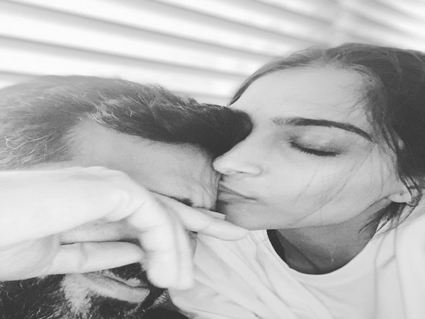 Sonam Kapoor and Anand Ahuja (Image courtesy: Instagram)