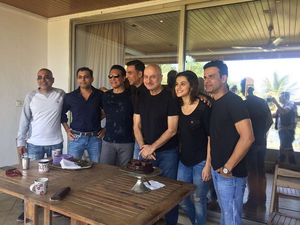 Taapsee Pannu with Naam Shabana cast (Image courtesy: Instagram)