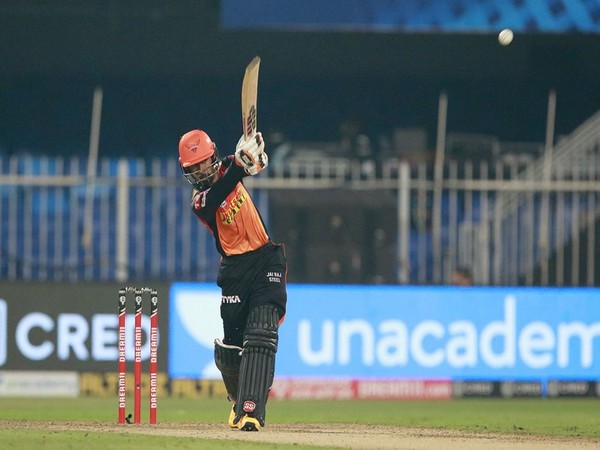 SRH wicket-keeper batsman Wriddhiman Saha in action against RCB (Photo/ iplt20.com)