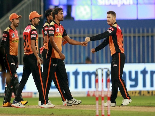 SunRisers Hyderabad in action against Mumbai Indians (Photo/ iplt20.com)