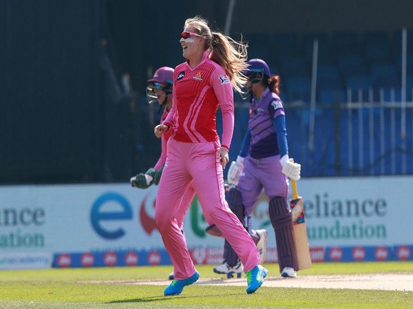 Trailblazers' Sophie Ecclestone in action against Velocity (Photo/ iplt20.com)