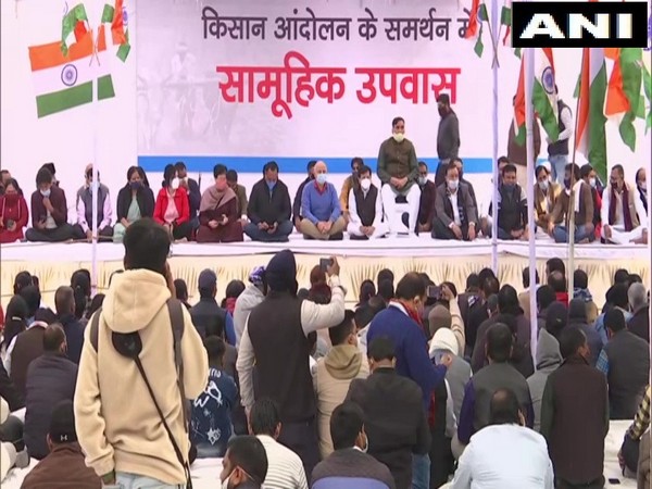 Ministers and MLAs hold 'hunger strike' in support of farmers who are protesting against Centre's farm laws. [Photo/ANI]