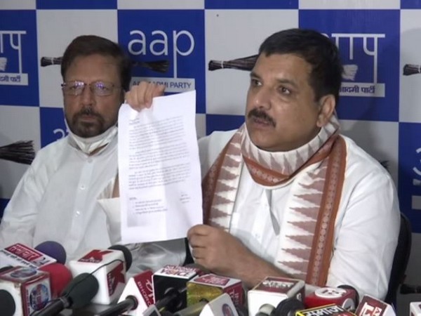 AAP leader Sanjay Singh addressing a press conference in Lucknow on Monday. (Photo/ANI)