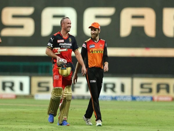 AB de Villiers with Kane Williamson (Photo/ iplt20.com)