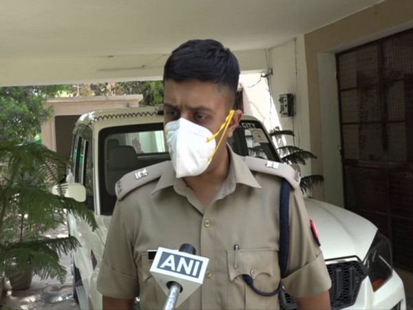 SP (City) Rohan Botre Pramod speaking to ANI in Agra on Sunday. Photo/ANI