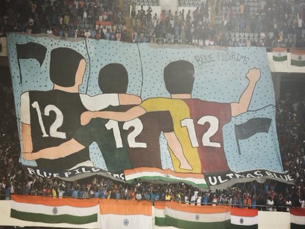 Kolkata fans supporting for India in big numbers against Bangladesh. (Photo/Indian Football Team Twitter)