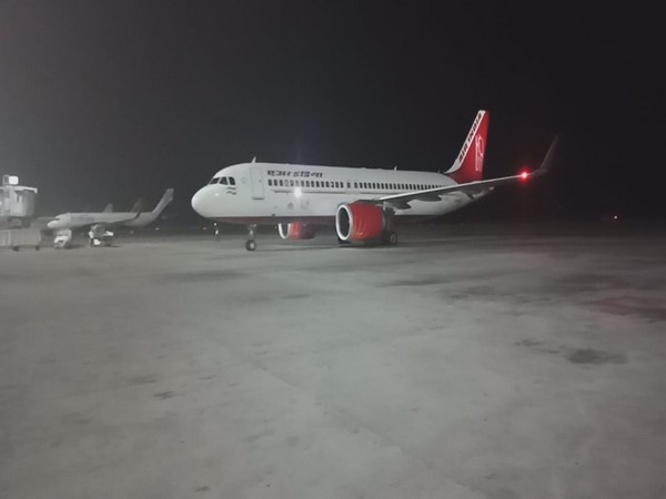 Airplane carrying 121 passengers arrived in Hyderabad from US on Saturday. Photo/ANI
