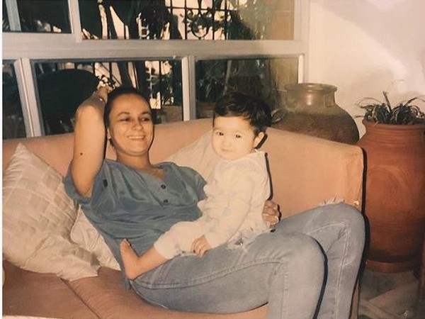 Alia Bhatt and Soni Soni Razdan (Picture Courtesy : Instagram)