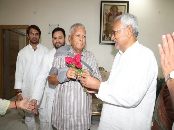 Photo Courtesy: Twitter/@yadavtejashwi