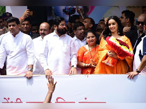 Shraddha Kapoor celebrates Dahi Handi with Maharashtra CM Eknath Shinde (Image Source: Instagram)