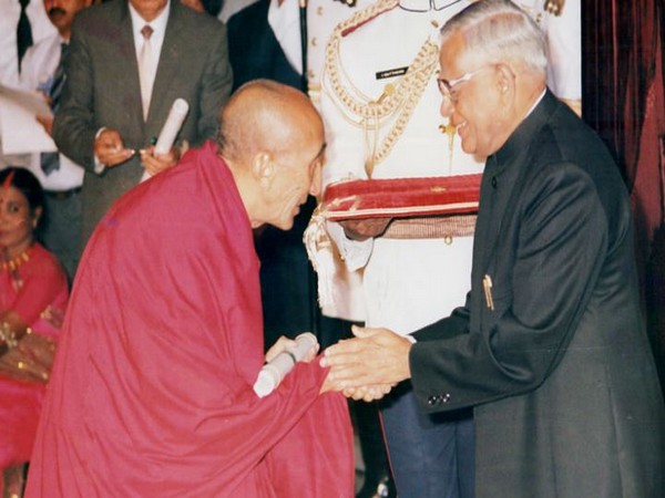 Rinpoche receiving the Padma Bhushan award in 1988 from then President R Venkataraman. (Source: Sonam Wangchuk)