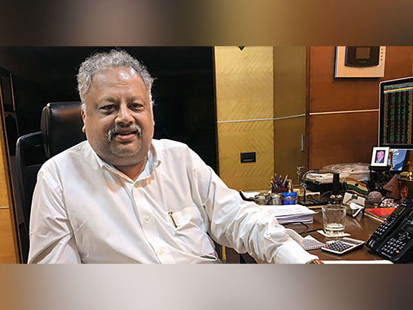 Late Rakesh Jhunjhunwala (Photo Credit: Rakesh Jhunjhunwala Facebook)