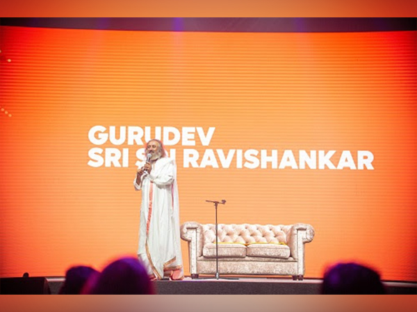 Gurudev Sri Sri Ravi Shankar at the Vibrant Africa cultural festival