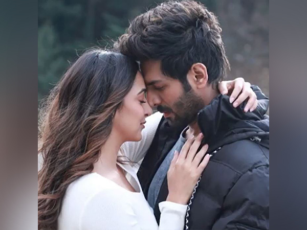Kiara Advani, Kartik Aaryan (Image source: Twitter)