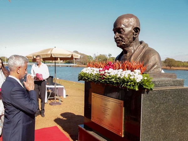 EAM Jaishankar pays homage to Mahatma Gandhi at City Park in Brasilia (Photo: Twitter/@DrSJaishankar)