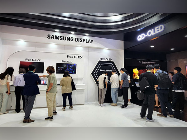 Samsung Display's booth in IMID 2022