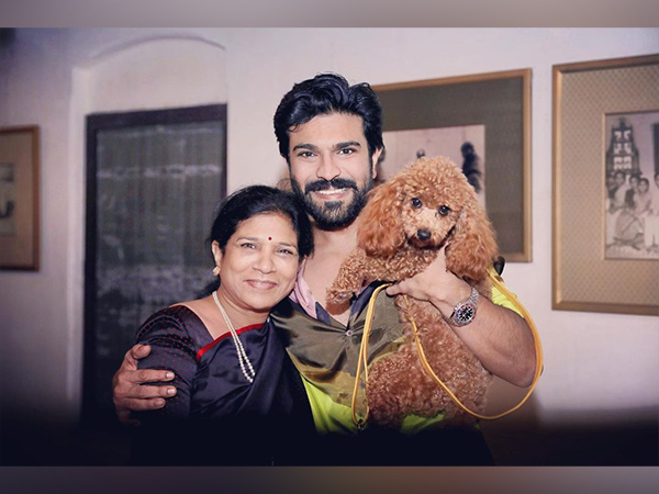 Ram Charan with his mother (Image Source: Instagram)