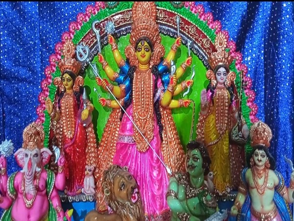 Durga idol to be sent to London (Photo/ANI)