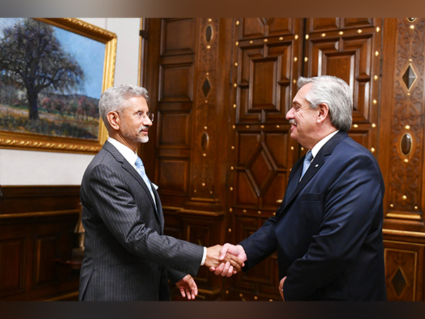 Jaishankar meets Argentina President Alberto Fernandez (Image Credit: twitter/@DrSJaishankar)