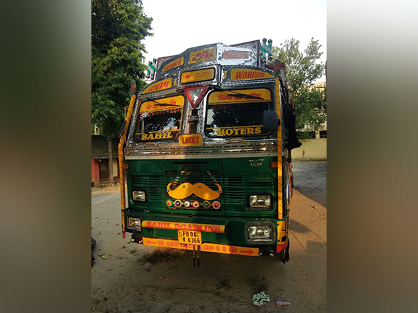 Punjab Police seized 38kg heroin concealed in a toolbox of a truck (Photo/ANI)