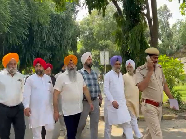 Delhi Sikh Gurdwara Committee Delegation 