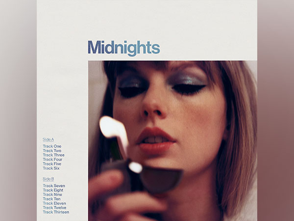 Taylor Swift's album poster (Image source: Twitter)